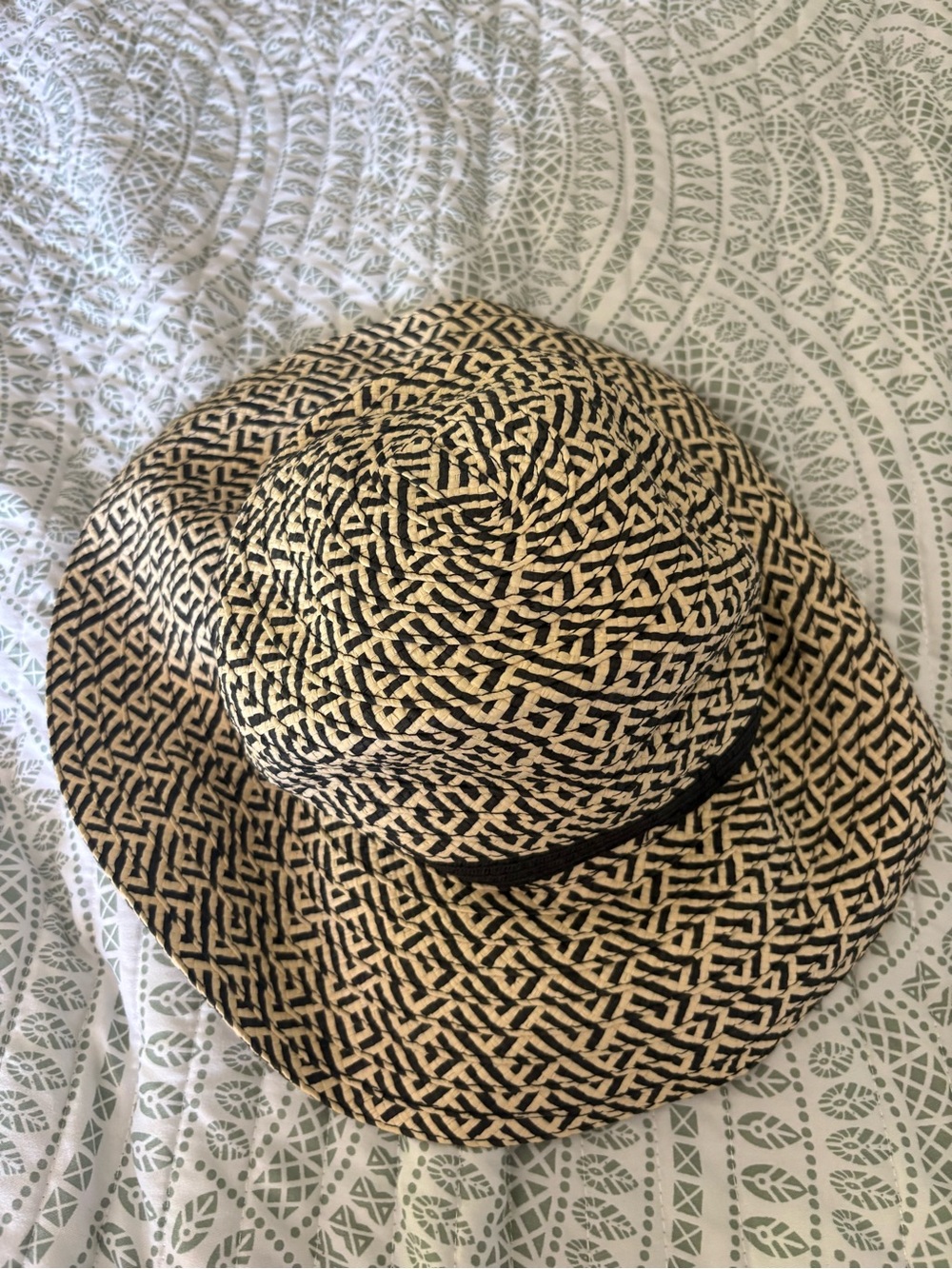 Woven Straw Sun Hat in Black and Natural - Sonoma